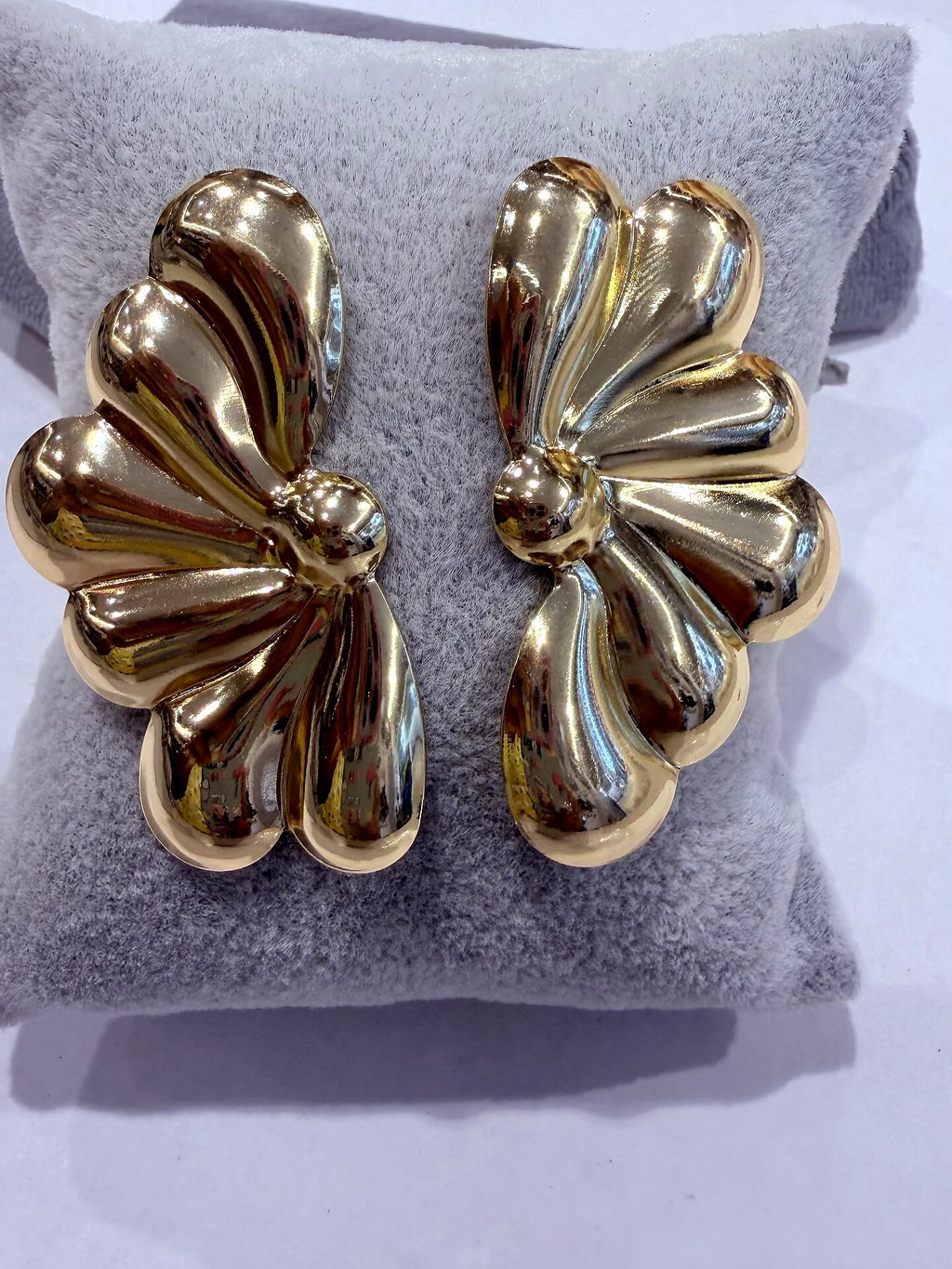 Daisy Glow Golden Earrings
